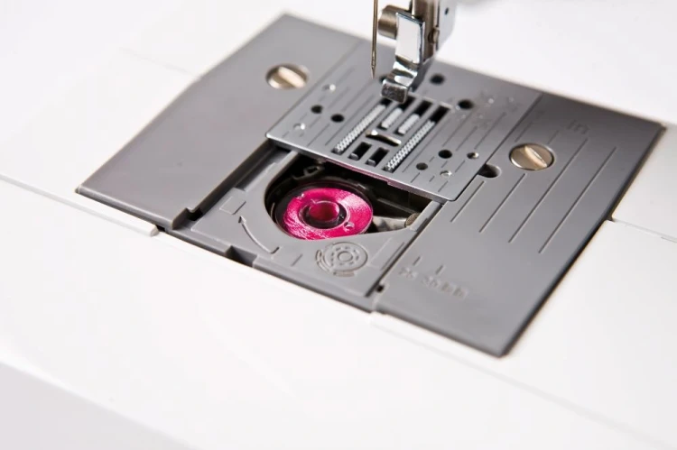 maszyna-do-szycia-brother-RH127-chwytacz-rotacyjny.webp
