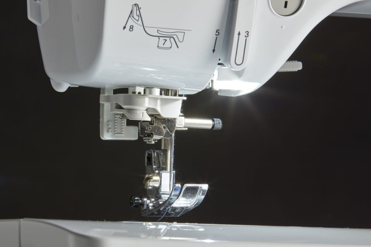 a16_close_up_sewing_light.jpg
